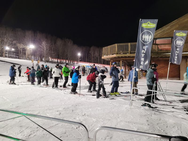 Mont Rigaud - On commence le week-end par un vendredi soir en ski Mont Rigaud - On commence le week-end par un vendredi soir en ski