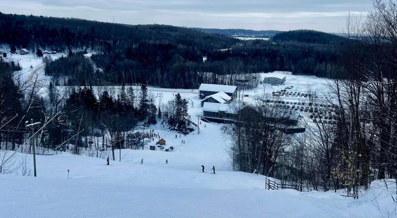 Vallée du Parc - Superbe journée dans la région de la Mauricie Vallée du Parc - Superbe journée dans la région de la Mauricie