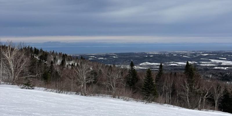 Parc du Mont Comi -  Probablement en opération jusqu'au 26 avril